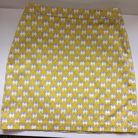 Banana Republic Dresses & Skirts - Banana Republic Skirt Milly Collection Chili Powder Green Print